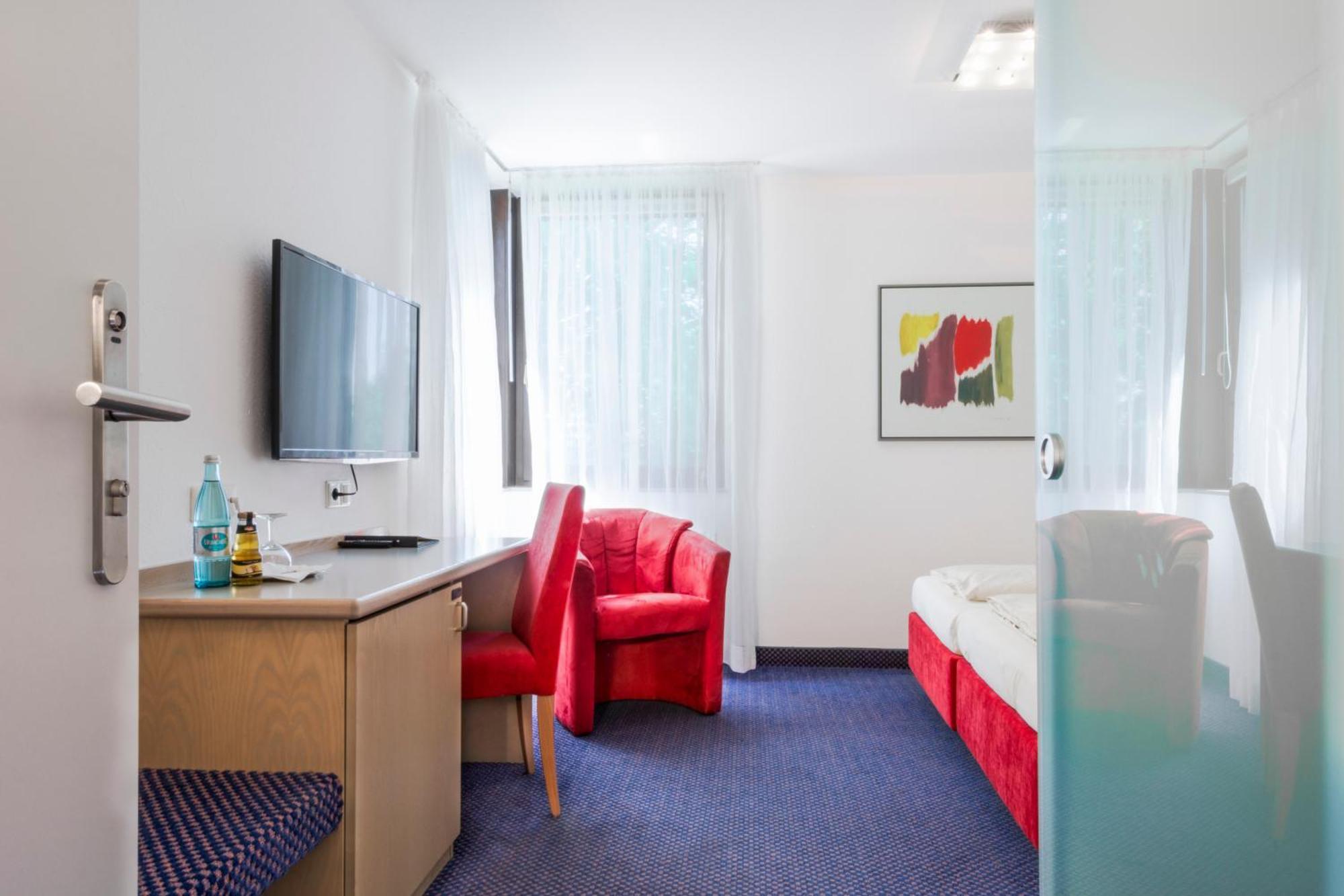 Parkhotel Schillerhoehe Marbach am Neckar Room photo